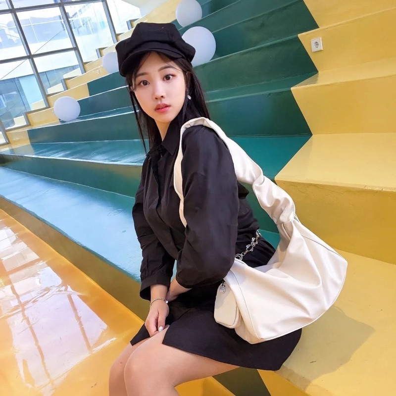 💓พร้อมส่ง💓กระเป๋าสะพายข้้างยี่ห้อShoopen Soft Shirring Bag (หนัง)