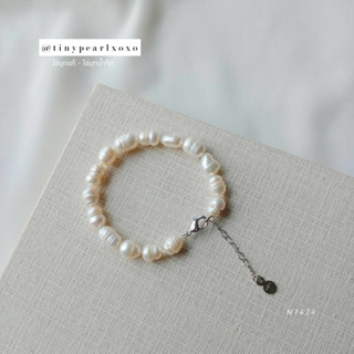 สร้อยข้อมือ ไข่มุกแท้ ทรงไข่ 8mm แบบคลาสสิค Oval Pearl Bracelet ไข่มุกน้ำจืด สร้อยของขวัญ Tinypearlxoxo N1424