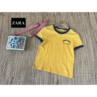 ZARA x cotton x T-shirt สีเหลืองน่ารัก สกรีนลายที่อก ❌ตำหนิ ขุยที่ใต้จักแร้ คะ อก 32-34 ยาว 22 • Code : 009(1)