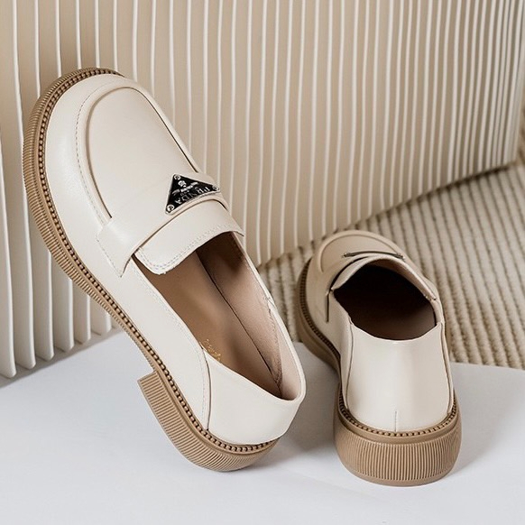 Size 35-43 ✨รองเท้าคัทชูผู้หญิงมีส้นมีถึงไซส์ใหญ่ งานหนังมีส้น  รองเท้าคัทชูผู้หญิงไซส์ใหญ่ใส่ทำงาน