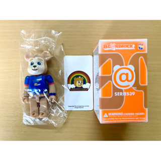 ฟิกเกอร์ bearbrick 100% Series 39 : Brigsby Bear (มีการ์ด กล่องครบ) ของญี่ปุ่นแท้💯(งาน Medicom toy)