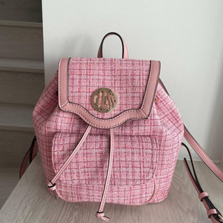 (ผ่อน0%) กระเป๋าเป้ Guess Wilderson Tweed Backpack สีชมพู 10นิ้ว