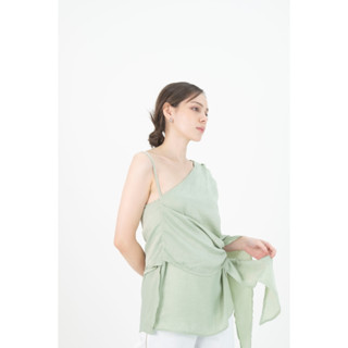 QueenCows เสื้อให้นม Shojo One Shoulder (Pistachio)