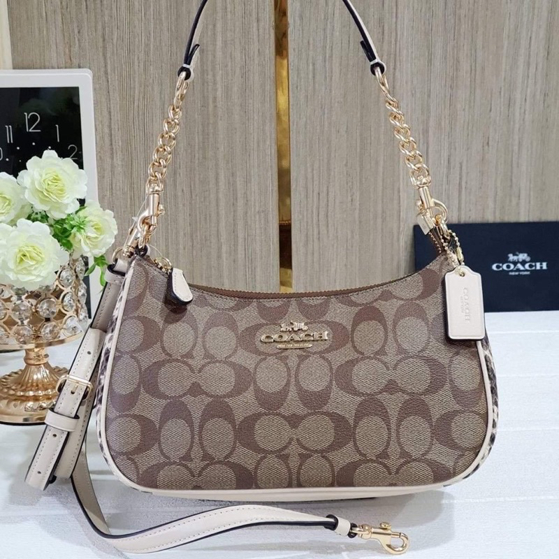 COACH TERI SHOULDER BAG IN SIGNATURE CANVAS CA548