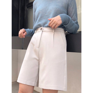 กางเกงสามส่วนเอวสูง HIGH-WAIST OVERLENGTHED SHORTS