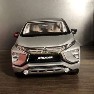 โมเดลรถเหล็ก Mitsubishi Xpander สเกล 1:18