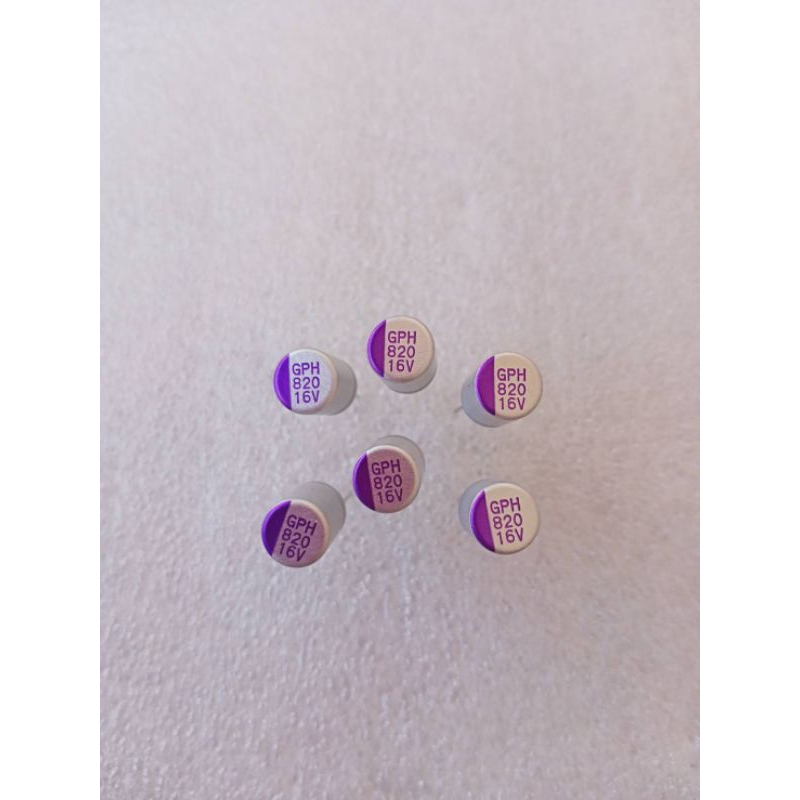 คาปาซิเตอร์ 820UF 16V  C820UF 16V ตัวสีเงินแถบสีม่วง ขนาด8x12mm. ของใหม่แกะกล่อง(10ชิ้น)C820UF 16V C