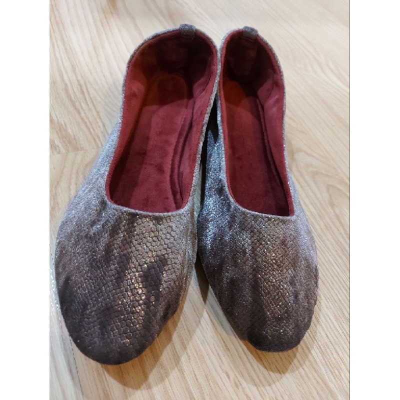 รองเท้า Nu Bangkok มือหนึ่ง เบอร์ 39