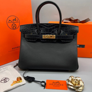 กระเป๋าถือ Birkin ฝาปั้มลายจระเข้ Size 30 cm อะไหล่ทอง