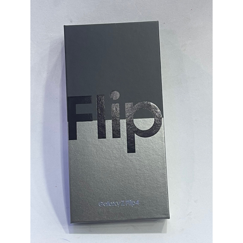 กล่องSamsung Z flip 4  box