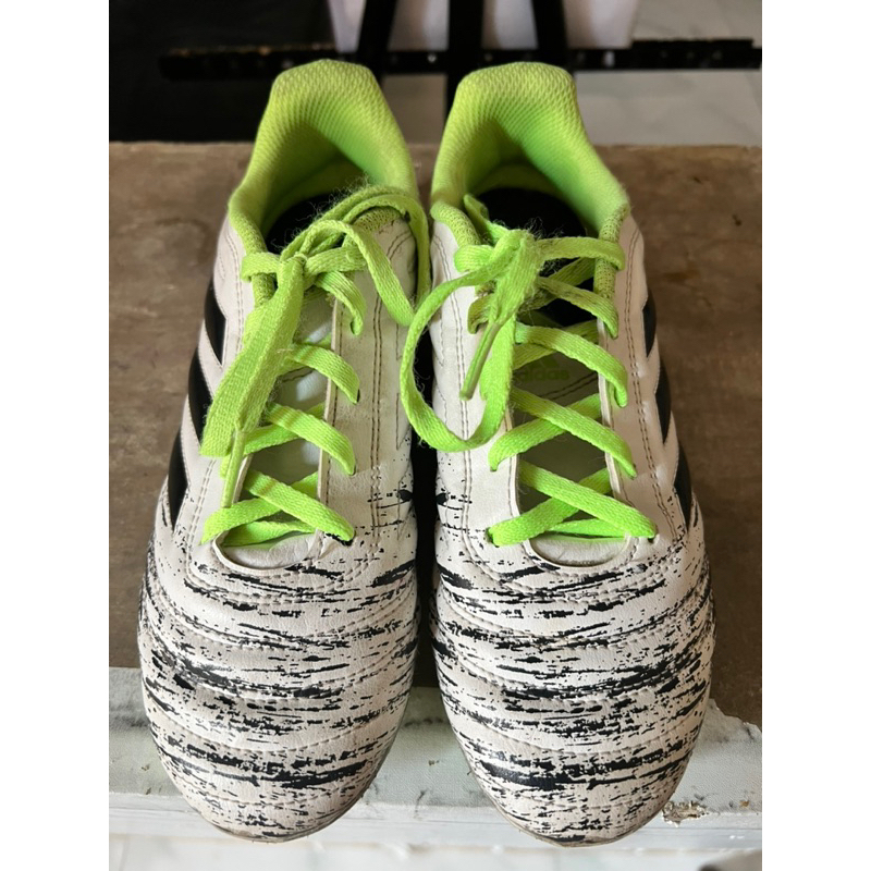 Adidas มือสอง ของแท้ รองเท้าฟุตบอล ไซส์ 36