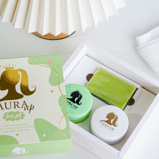 AURA VIP Box Set ออร่าวีไอพี เซ็ตเร่งผิวขาว หัวเชื้อ + ครีมสาหร่าย แถมฟรี สบู่มะนาว เนื้อครีมเข้มข้น