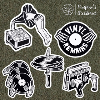 🇹🇭 พร้อมส่ง : เข็มกลัดเซ็ทแผ่นเสียงไวนิลและเครื่องเล่นแผ่นเสียงสีดำ | Black Vinyl Record &amp; Player Enamel Brooch Pin Set.