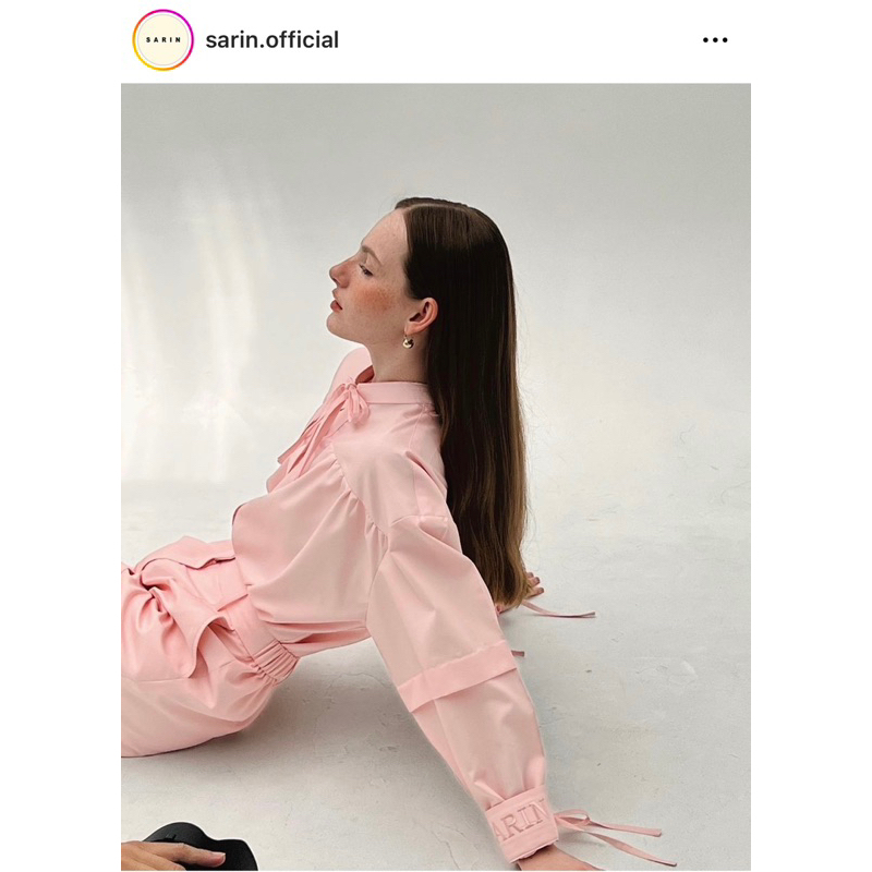 Sarin Daylily Shirt สี mary rose จากแบรนด์ Sarin.official