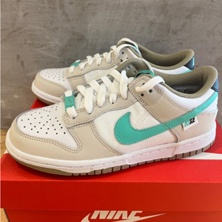 Nike Dunk Low (GS) "Split" รองเท้าผ้าใบลำลองแบบคลาสสิกสีขาวสีเขียวมิ้นท์【ของแท้ 100 %】