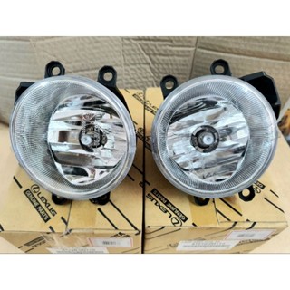 โคมไฟตัดหมอกรีโว่ฟอร์จูนเนอร์รุ่นแรก /ไฟสปอร์ตไลท์+หลอด Toyota Fortuner Revo,Altis,Vios,Camry "แท้ศูนย์"