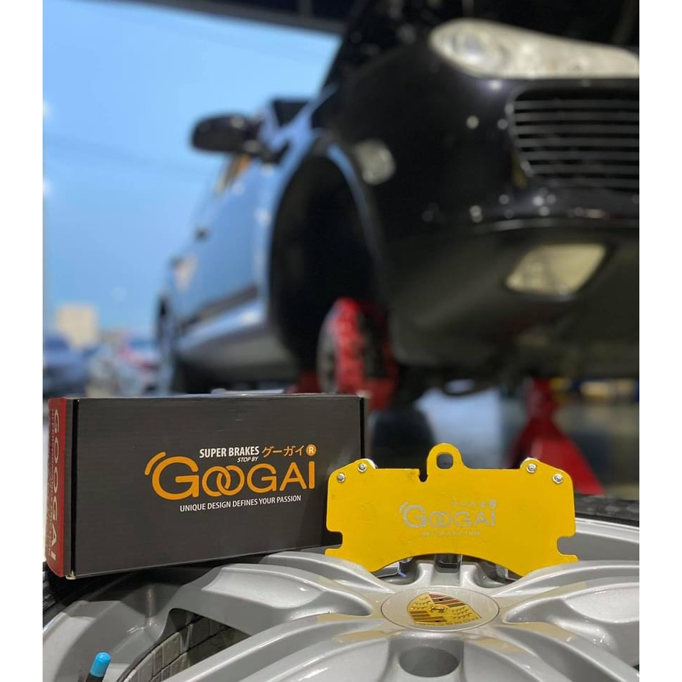 ผ้าเบรคสำหรับ BMW m5 F10 6 Pot Googai Kirin / Croco ผ้าเบรคหน้า