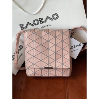 📮@2,150.-(Large)💖💖Valentine &amp; Love SALE 9 % +🎉 ส่งฟรี EMS 🎉💖💖💯Baobao Issey Miyake Off-White Flap Messenger Bag(Large)