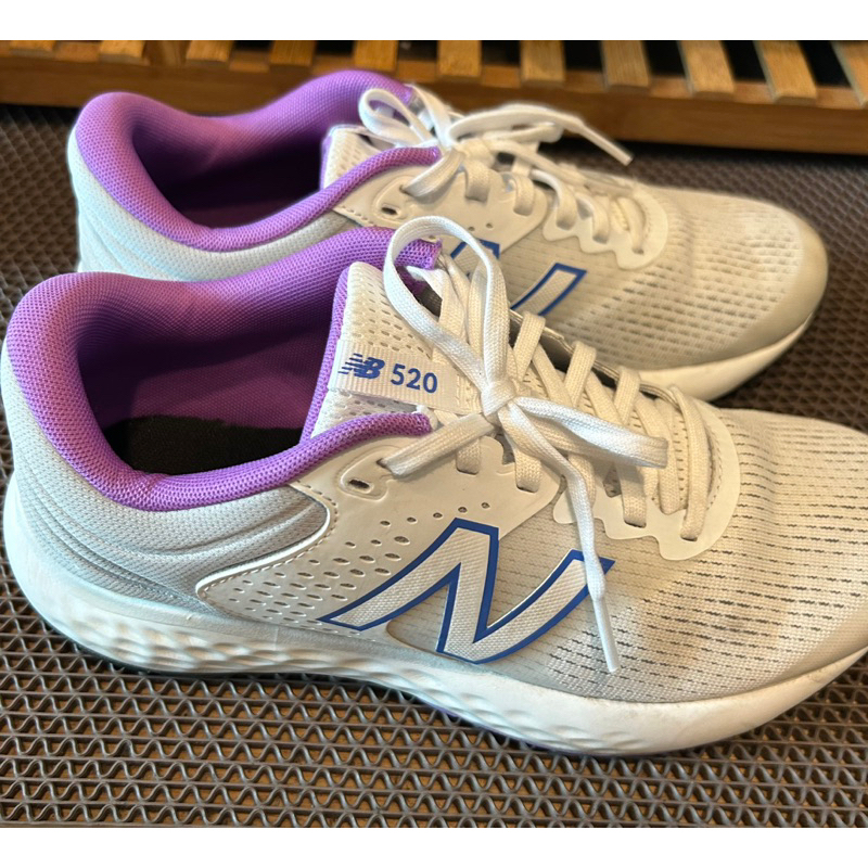 NEW BALANCE W520 V7 รองเท้าวิ่งผู้หญิงสีขาว ไซส์ความยาวเท้า 26 ซม. มือสองสภาพใหม่ค่ะ✅🔥👍