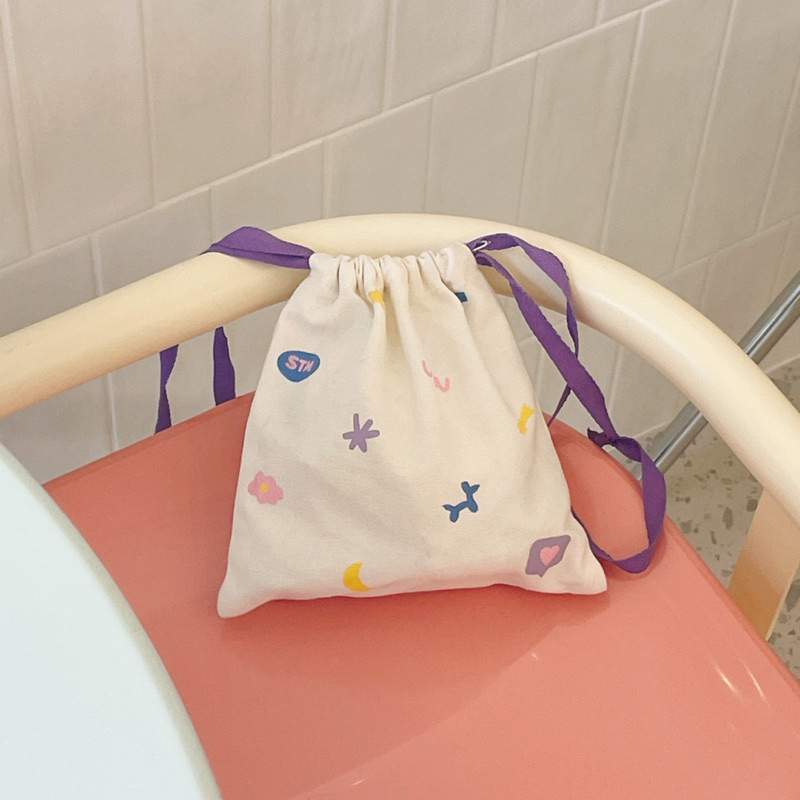 **ทักแชทขอโค้ด** 🌼💚🐩ถุงหูรูด Drawstring Bag ลาย Balloon Dog 🌼💚🐩(รหัส : BG_001)
