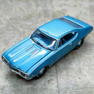 Kyosho JOHNNY LIGHTNING 1/64scale 1968 Oldsmobile Cutlass W31 Ram Rod 350 (Sapphire Blue)