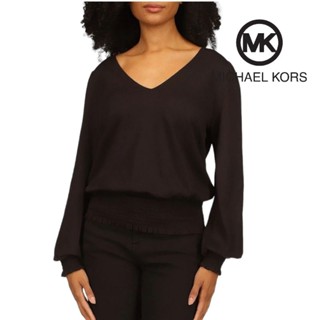 Michael Kors : V-Neck Long Sleeve Smocked Hem Top in Black