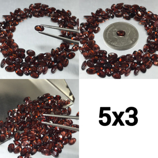 พลอยโกเมน เเท้ 5X10mm ( รูปไข่/Oval Shape). ราคาเป็นเม็ด.พลอยสด พลอยธรรมชาติแท้100%. Natural Garnet 5X10mm Oval Shape