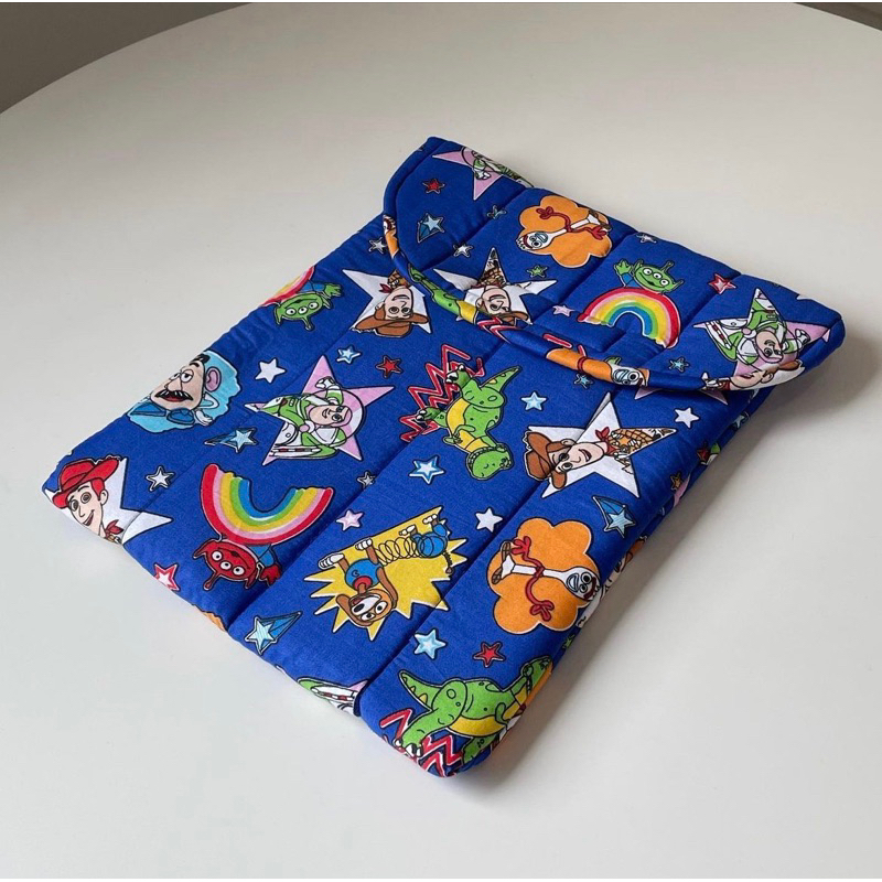 กระเป๋าใส่ IPAD ลาย Toy Story (Navy)จากร้านIG:apollo.bkk