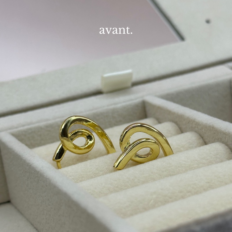 avantgarde.bkk Love eternally hoop earrings (brass+18K) รูปที่ 4