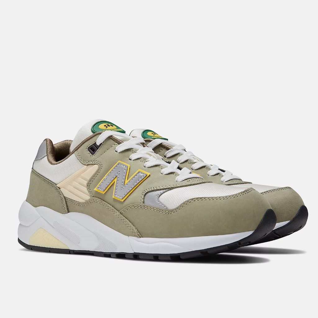 New Balance Collection นิวบาลานซ์ รองเท้าผ้าใบ รองเท้าลำลอง M 580 Real Mad MT580AB2 / MT580AC2 (5090)