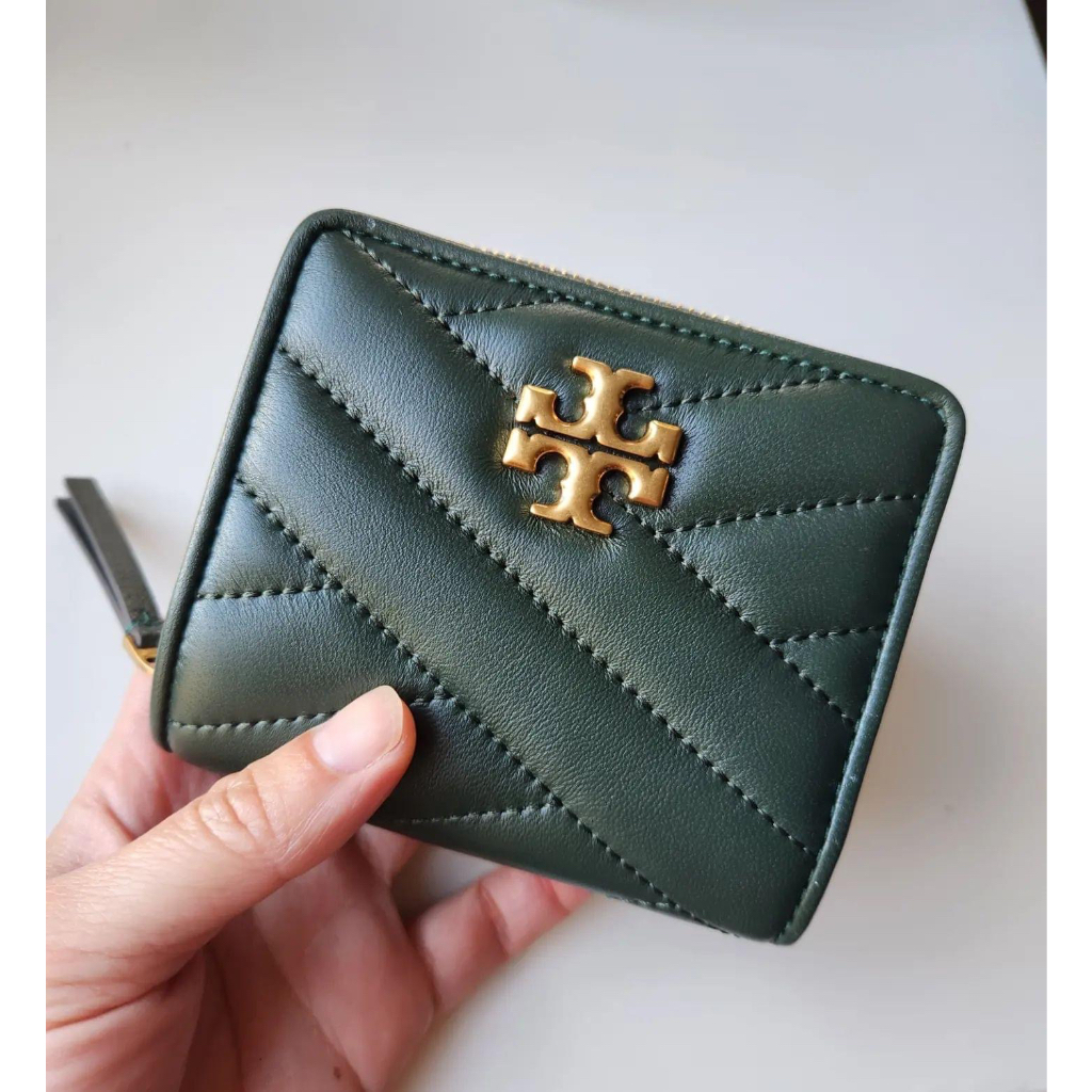 TORY BURCH ⚜️ งาน Shop ⚜️ Kira Chevron Bi-fold Wallet กระเป๋าสตางค์ ใบเล็ก