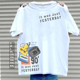 เสื้อยืดลาย-"วิทยุ90"-สีขาว-WHI #เสื้อยืดหมี #เสื้อยืดไซส์ใหญ่ #LICKPUK #ขายส่งเสื้อยืด