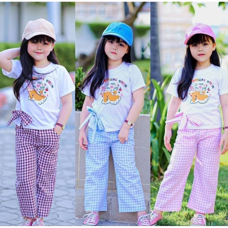 Naa // in // แฟชั่นเด็ก ชุดเซ็ทเด็ก งานเซ็ท 3 ชิ้น เสื้อคอตตอนสกรีนลายแต่งโบว์ + กางเกงลายสก๊อตสีหวา