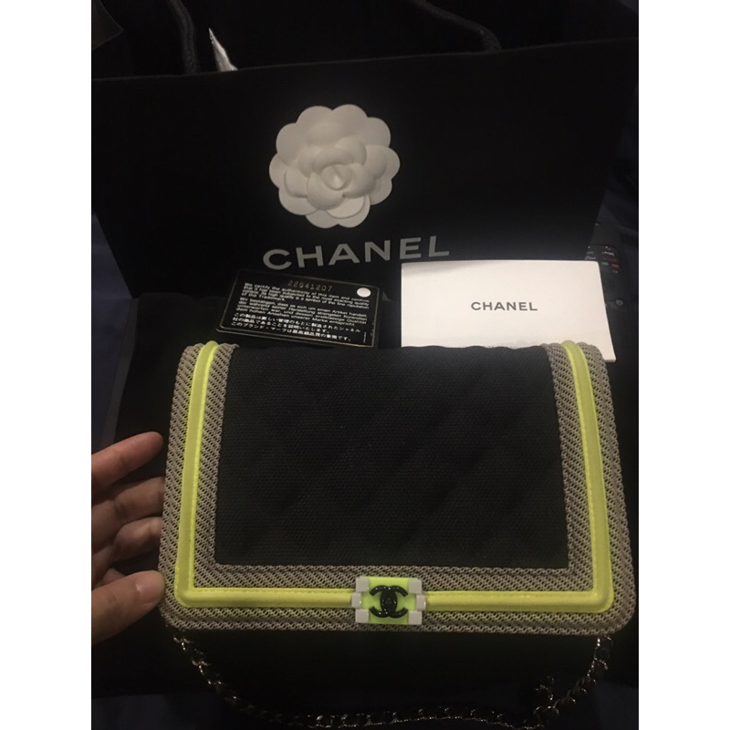 Chanel Fluo Boy WOC Limited 2017