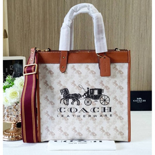 👑ผ่อน0%~แท้100%👑 กระเป๋าสะพาย งาน Shop COACH C8461 Field Tote With Horse And Carriage Print