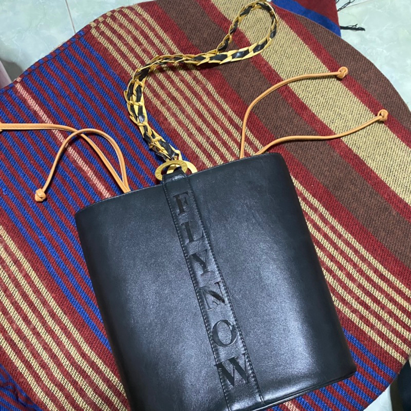 กระเป๋ายี่ห้อ Flynow (ฟลายนาว) มือสอง แฟชั่น สภาพดี