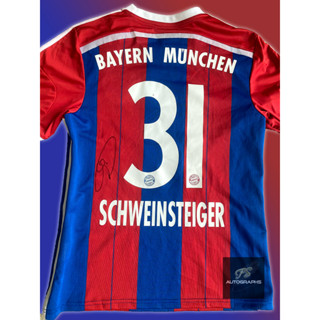 เสื้อเหย้า Bayern Munich 2014/2015 พร้อมลายเซ็น Bastian Schweisteiger