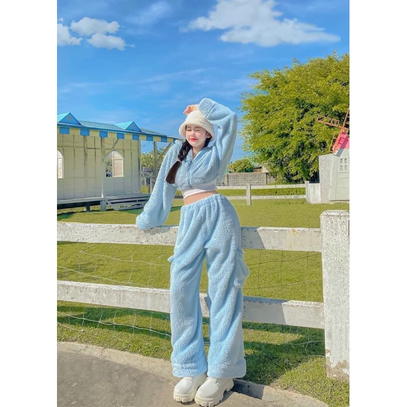 ariswara brand ชุดสีฟ้าขนๆทั้งเซต