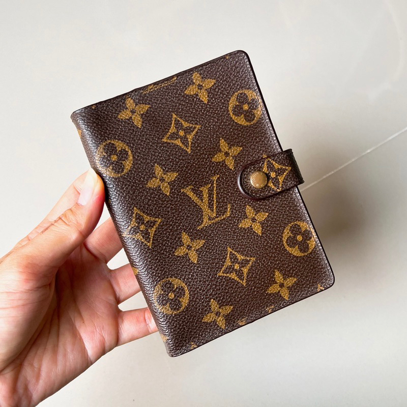 Lv Agenda PM มือสองของแท้💯ค่ะ (รบกวนทั่กแชทก่อนสั่งค่ะ)