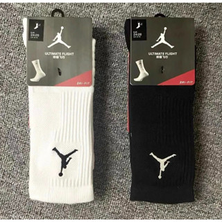 Jordan Sock ถุงเท้าบาส จอร์แดน ถุงเท้าบาสครึ่งแข้ง ผ้าหนาใส่สบาย ถุงเท้าแฟชั่นวัยรุ่น สินค้าพร้อมส่ง จากไทย