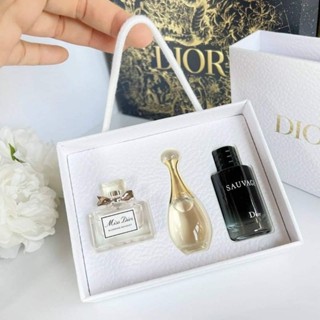 แท้ 💯% Dior เซ็ตน้ำหอม ขวดมินิ 3 ชิ้น