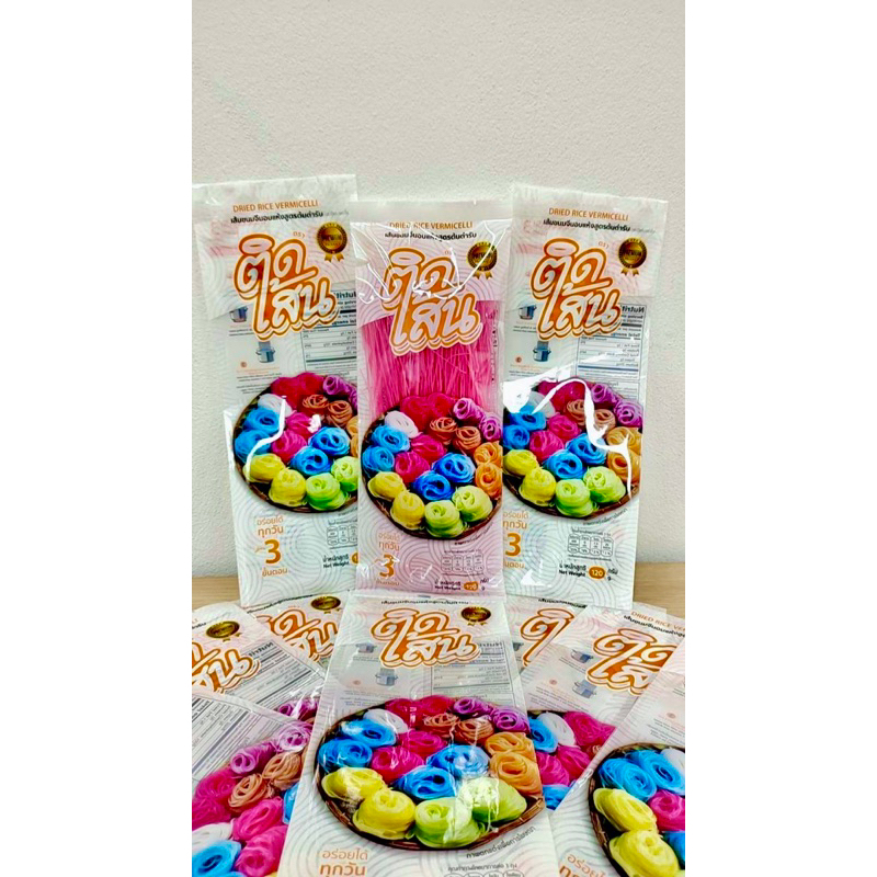 ขนมจีนอบแห้งตราติดเส้น120กรัมห่อละ35บาท