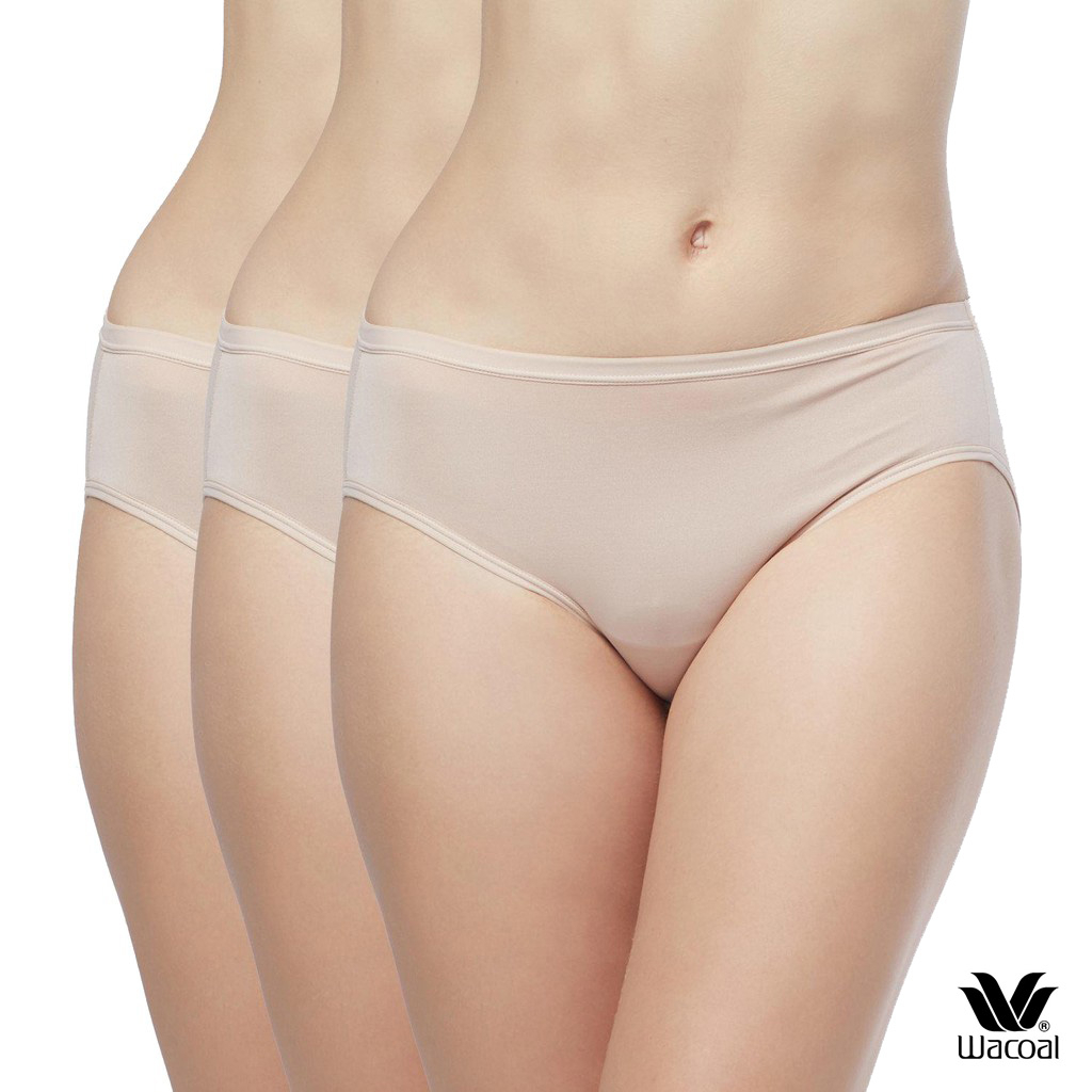Wacoal Bikini Panty กางเกงในใส่สบายวาโก้ รูปแบบบิกินี่ แพ็ค 3 ชิ้น รุ่น WU1C34/WU1T34 สีเบจ (BC)
