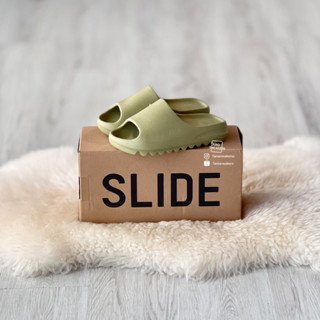 Yeezy Slide "Resin" ! 🍃