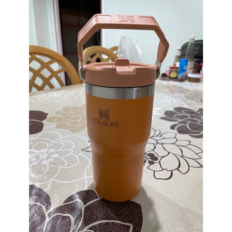 แก้ว stanley 20 oz สีส้ม