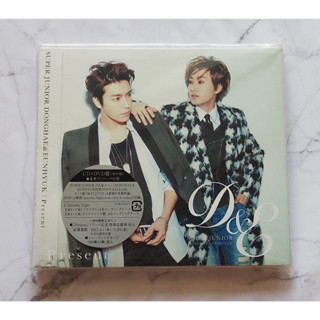 อัลบั้ม ญี่ปุ่น Super Junior D&amp;E - Present Japanese Album เวอร์ Limited CD + DVD แกะแล้ว ไม่มีการ์ด พร้อมส่ง Kpop