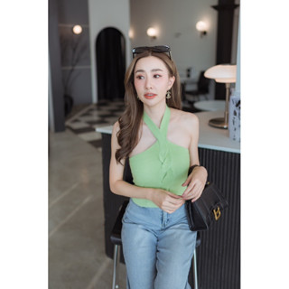 ท็อปคล้องคอไหมพรมโชว์ผิวกรุบ