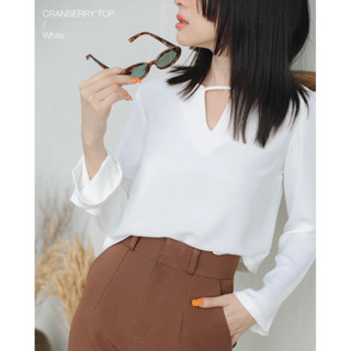 #ส่งต่อ เสื้อ canberry top  brand irincloset