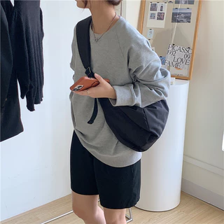 [ใช้2โค้ดส่งฟรี+ลดเพิ่ม]กระเป๋า Nylon bag ทรงhalf moon มินิมอลเกาหลี 2 สี F015