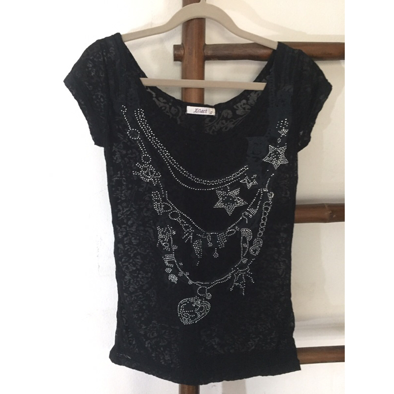 เสื้อยืดผู้หญิง สีดำ XACT มือ2